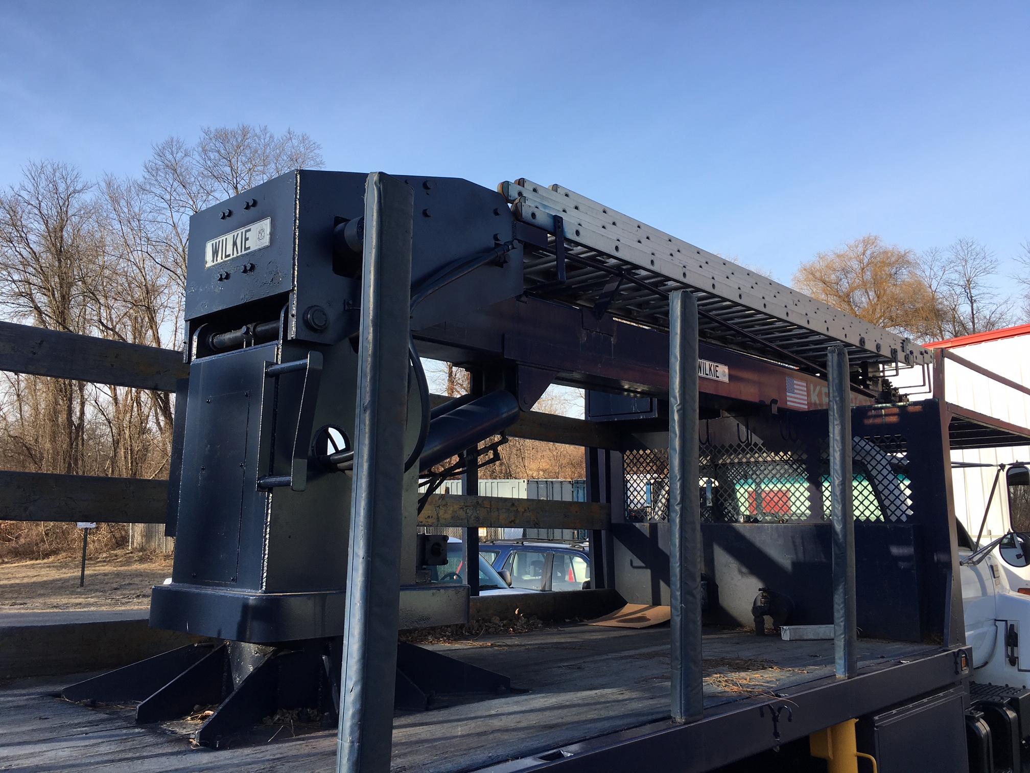 2001 Wilkie 87ft Crane Photos